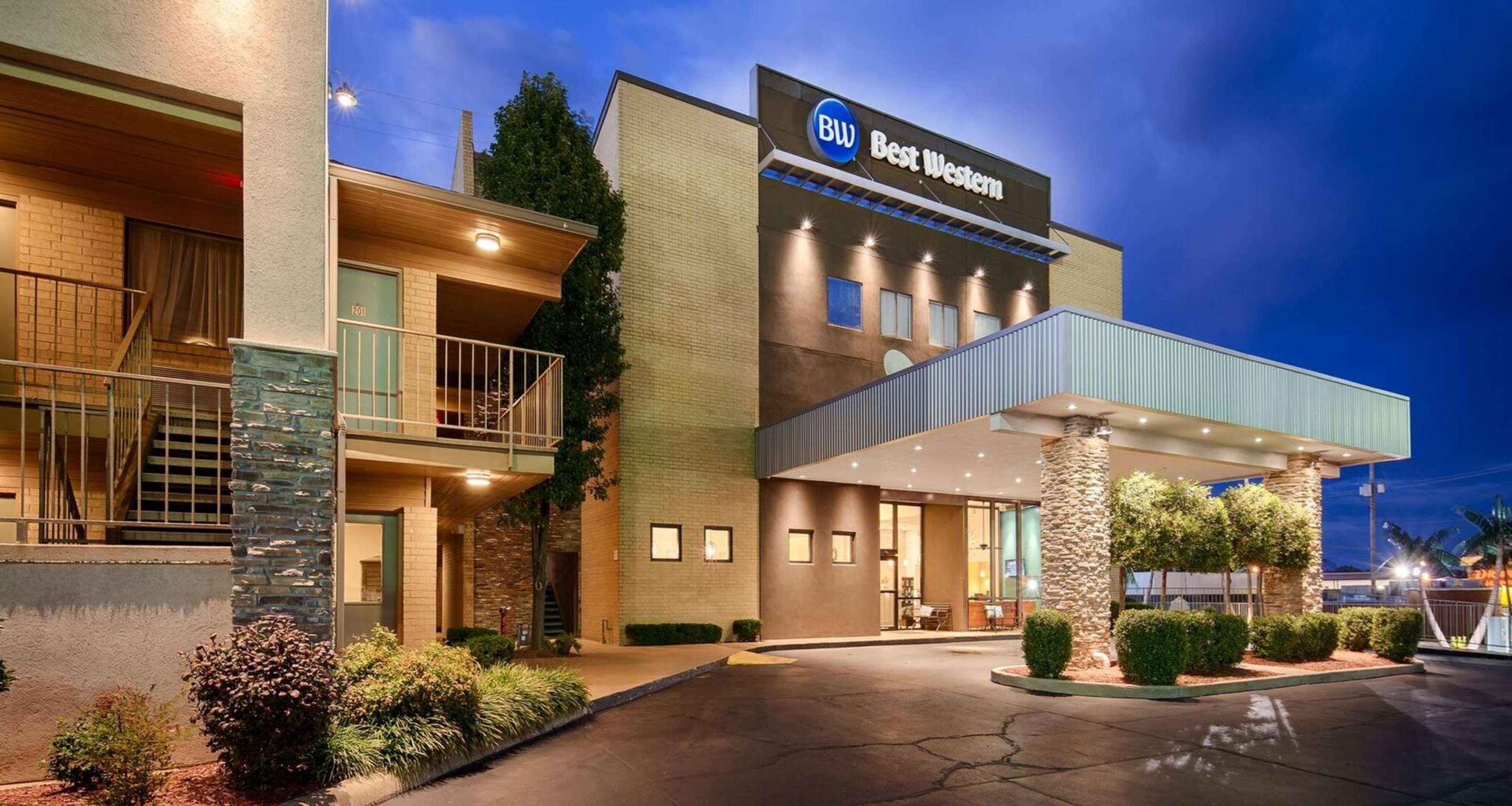 Best Western The Oasis At Joplin Exterior photo