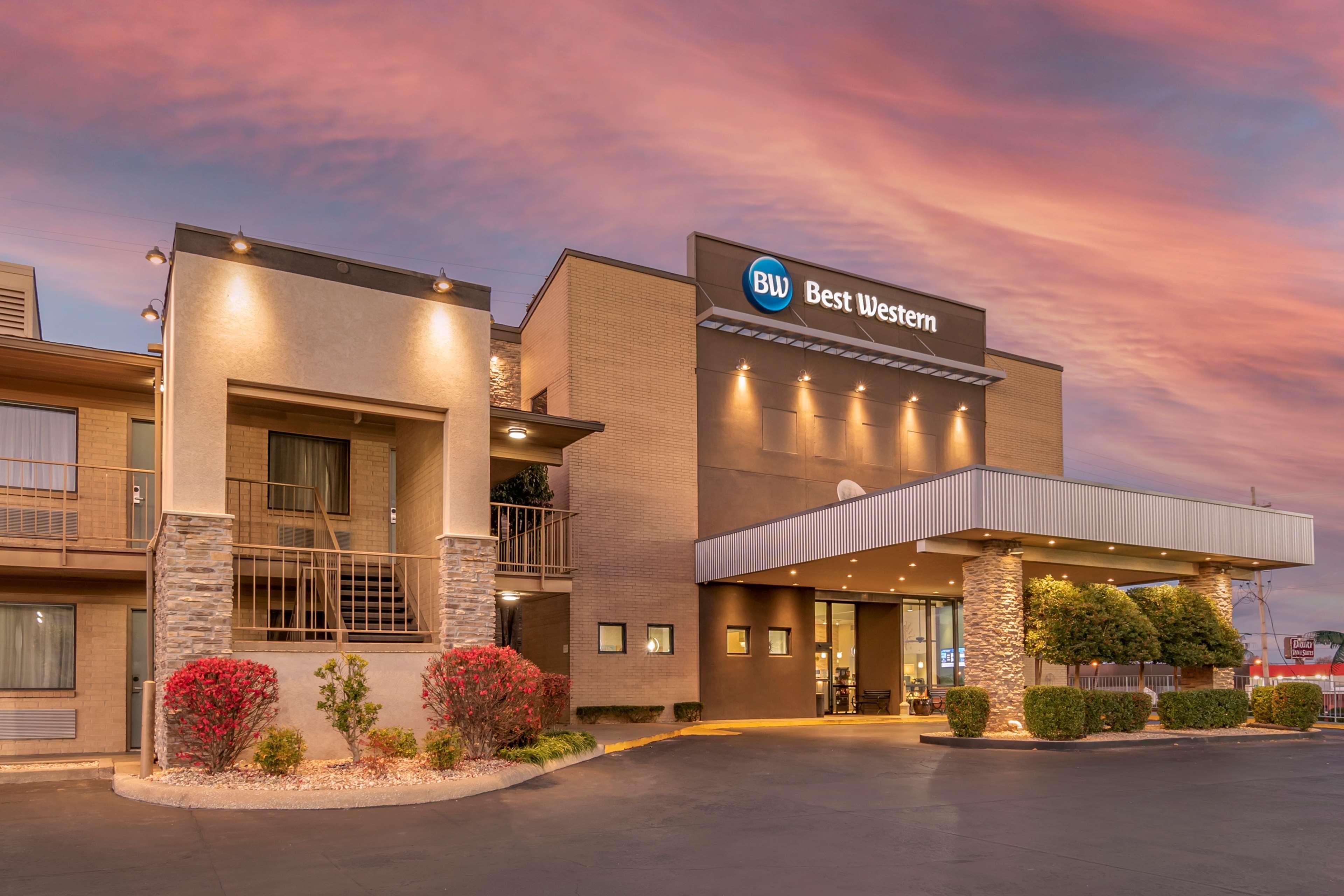 Best Western The Oasis At Joplin Exterior photo