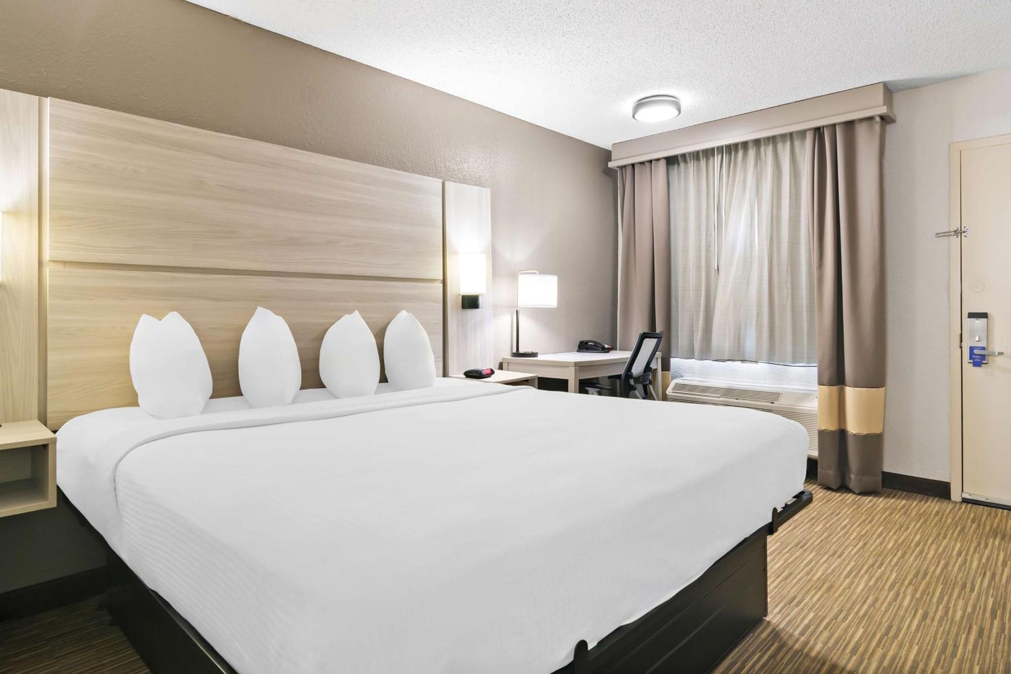 Best Western The Oasis At Joplin Exterior photo