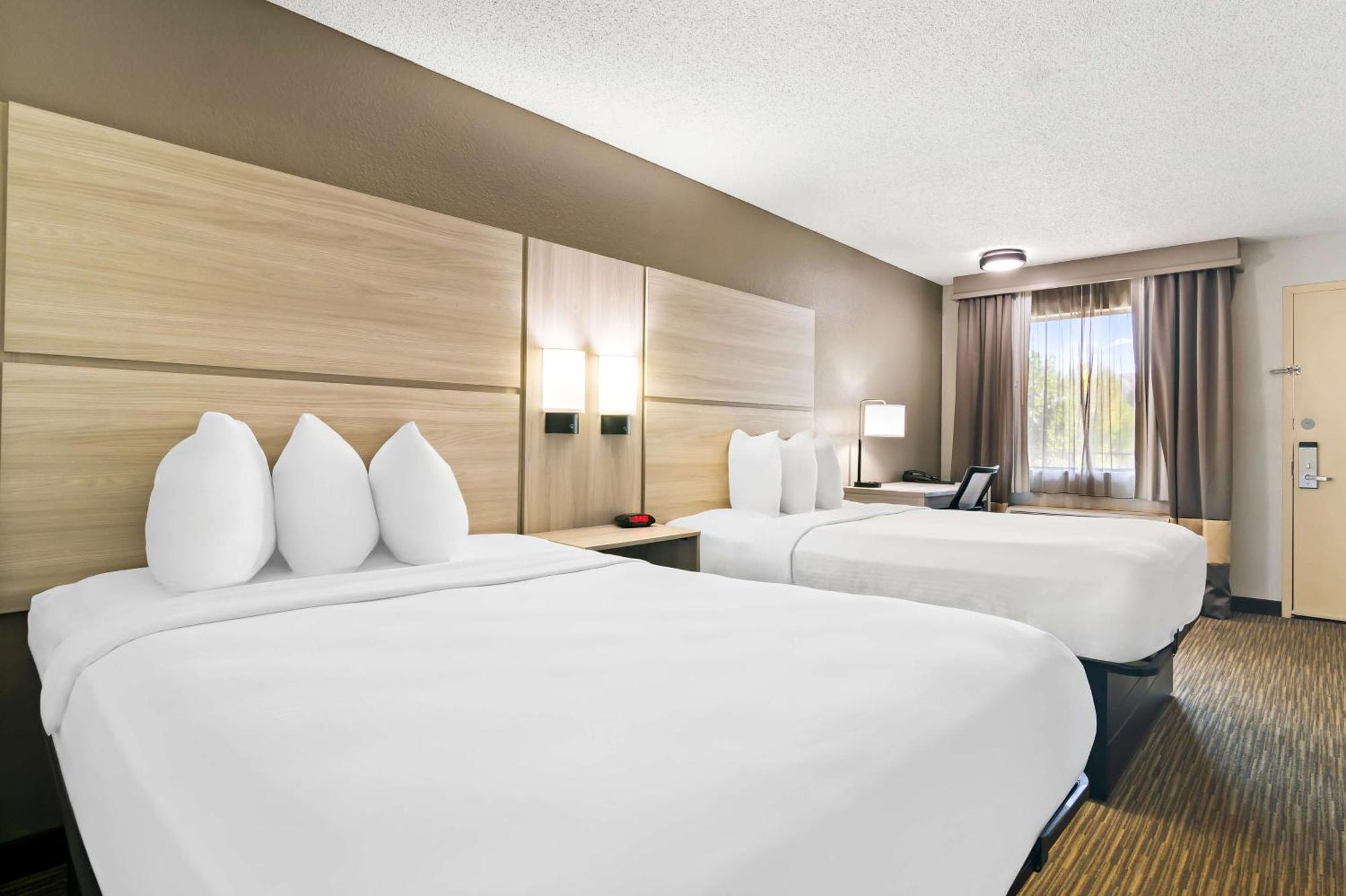 Best Western The Oasis At Joplin Exterior photo