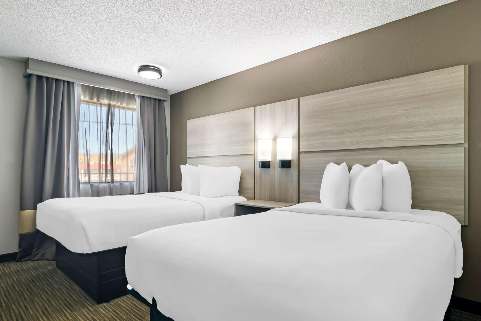 Best Western The Oasis At Joplin Exterior photo